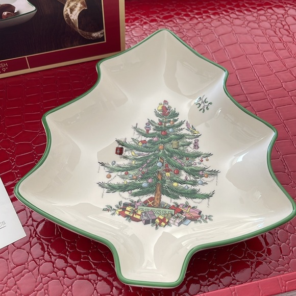 Spode Bone/Green/Yellow Multi Color "Christmas Tree" 9" Chtistmas Tree Dish - Picture 2 of 7